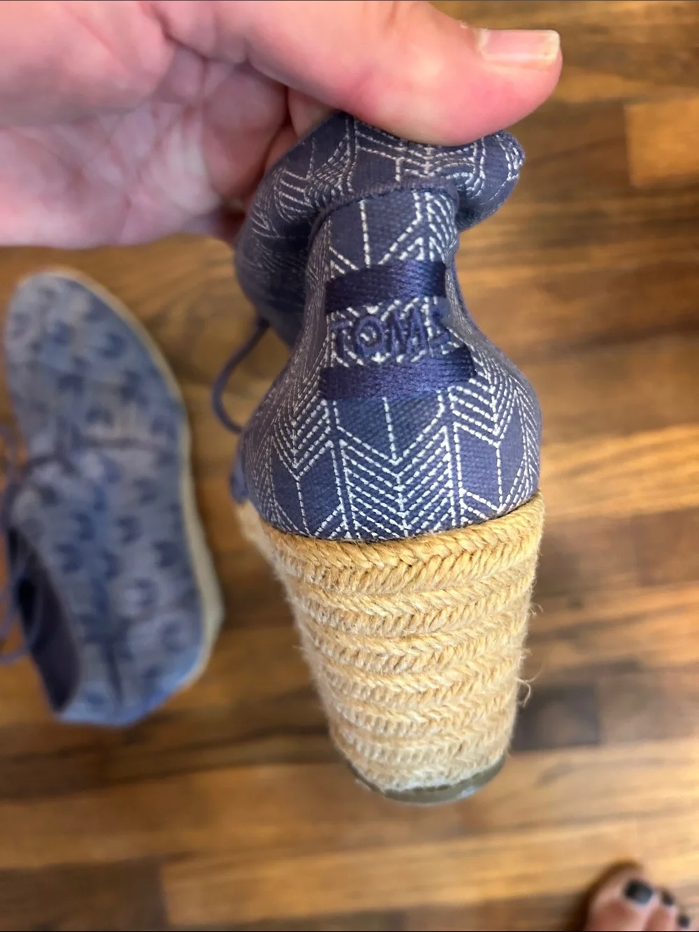 Toms wedge shoes